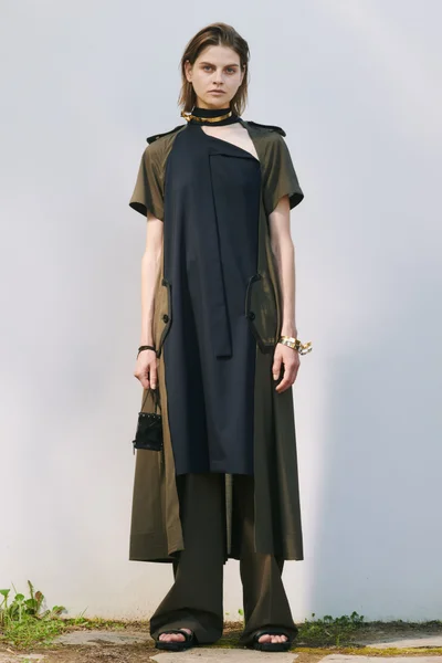 Look 12